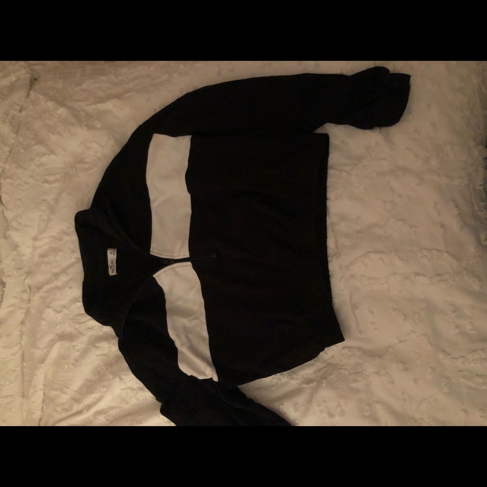 cropped crewneck